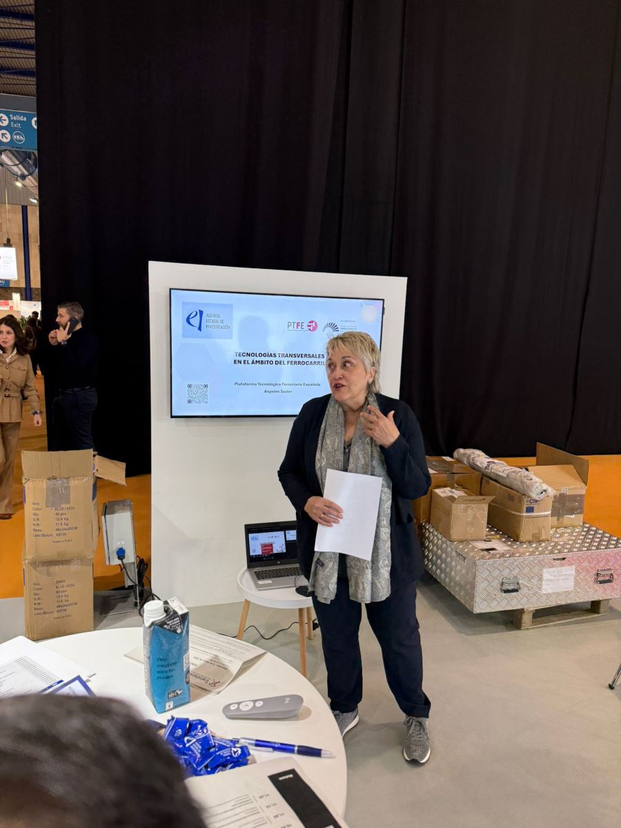 Participación de la PTFE en Transfiere en el stand de la Agencia Estatal de Investigación